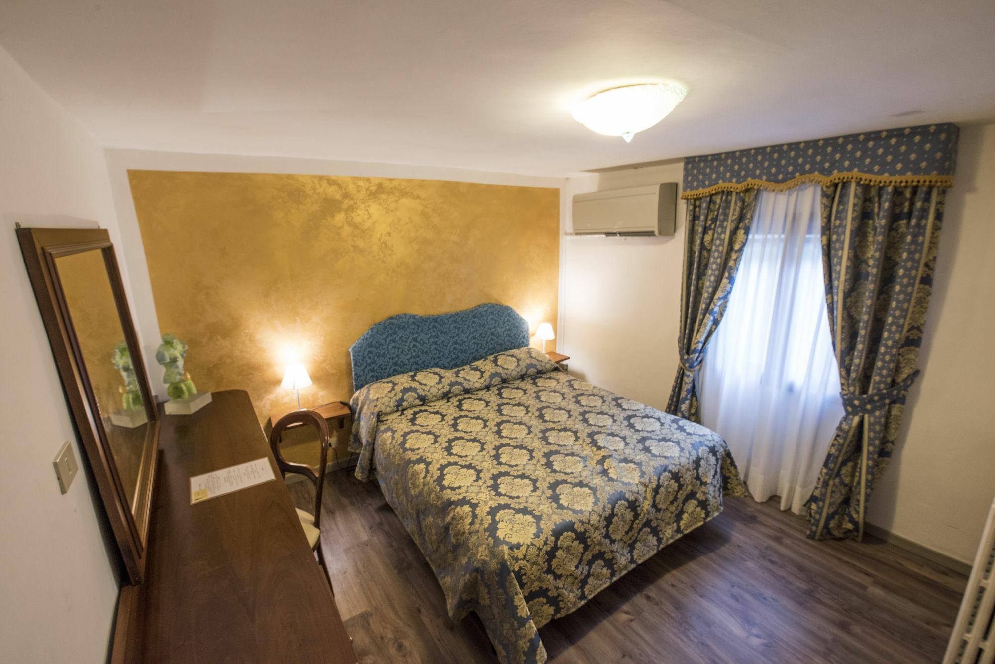 Albergo Casa Peron Venice Luaran gambar